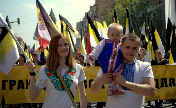 НАЦИОНАЛИСТЫ МОСКВЫ ПРОВЕЛИ ПЕРВОМАЙСКОЕ ШЕСТВИЕ